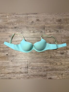 Victoria’s Secret Angels Secret Embrace Bra 38C Aqua Polka Dot Demi 2008 Y2K